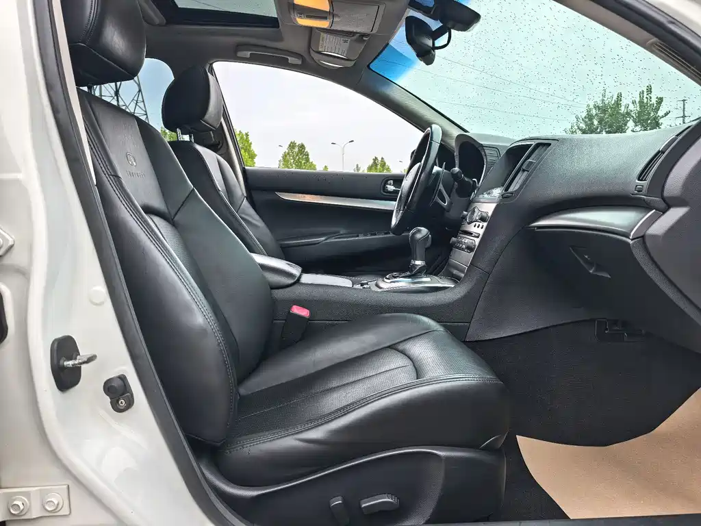 Infiniti G — миниатюра 11