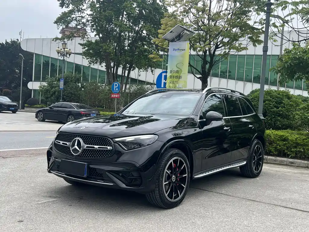 Mercedes-Benz GLC 2025