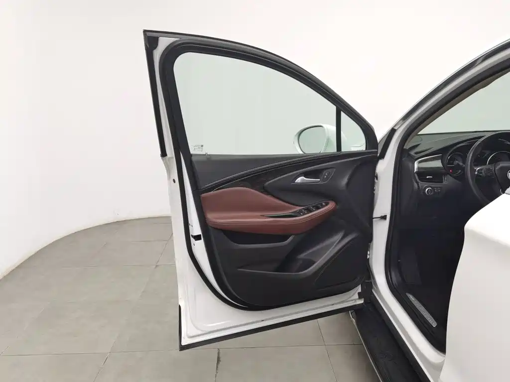 Buick Envision Plus — миниатюра 8