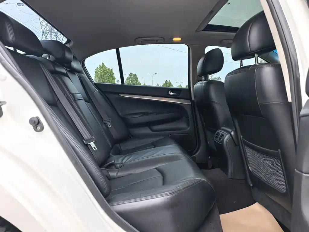 Infiniti G — миниатюра 13