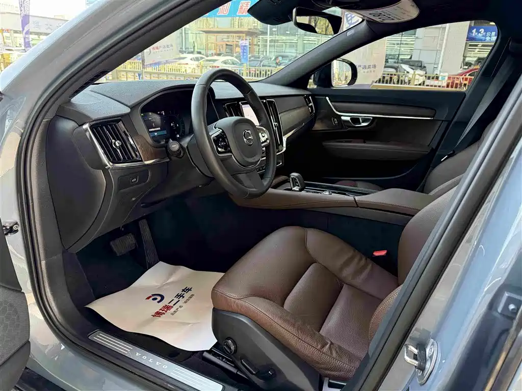 Volvo V90 — миниатюра 4