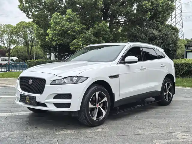 JAGUAR F PACE