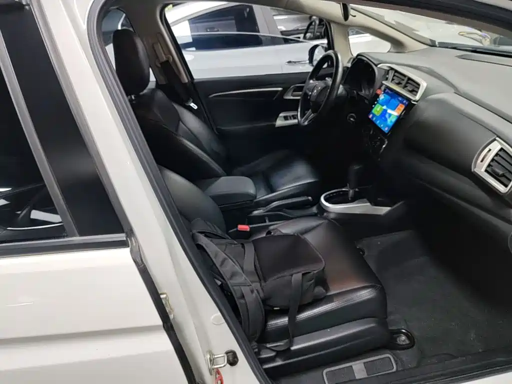 Honda Fit — миниатюра 25