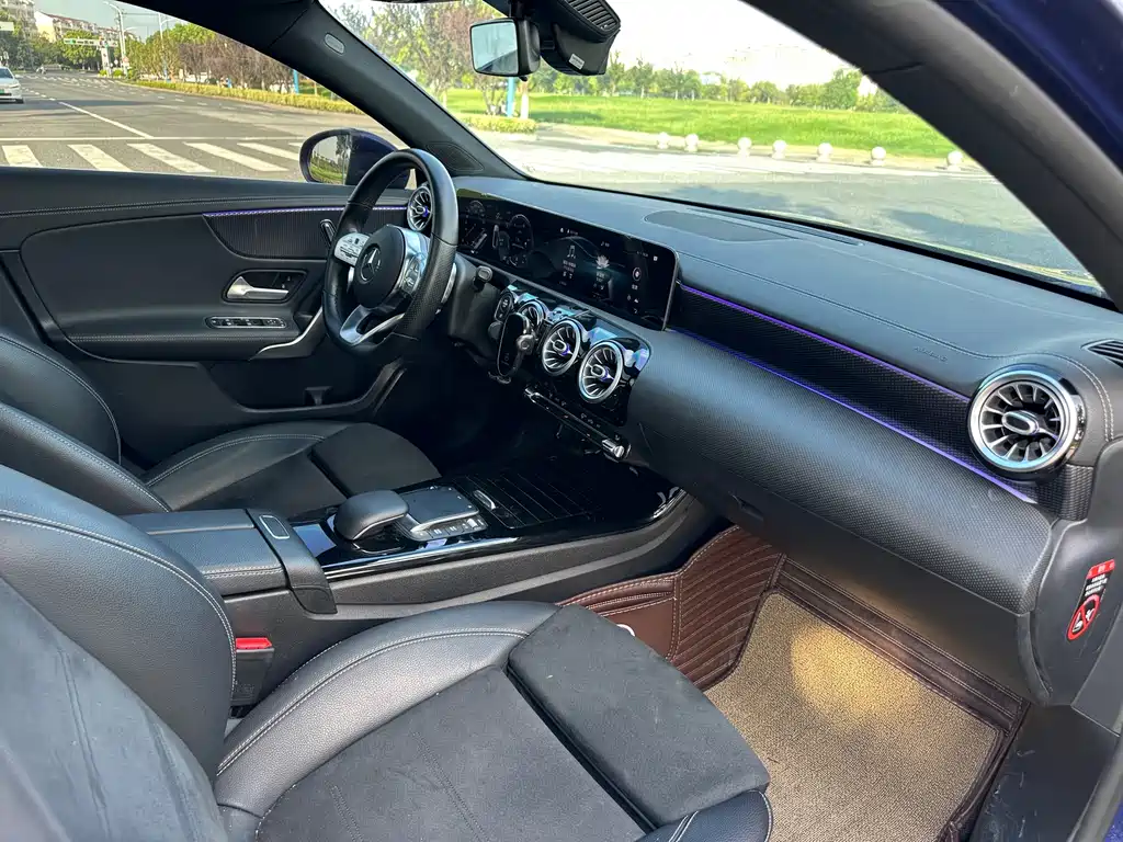 Mercedes-Benz A-Class — миниатюра 10