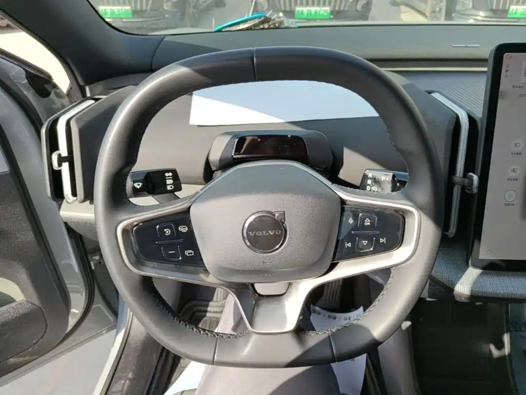 Volvo EX30 — миниатюра 11