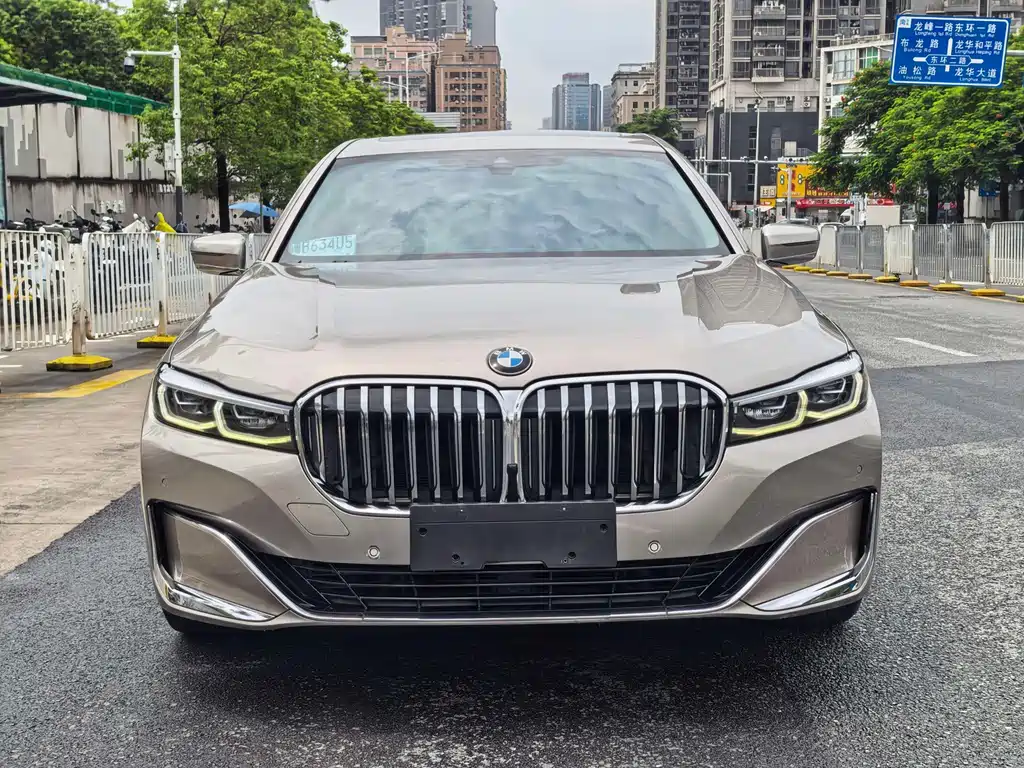 BMW 7 Series — миниатюра 2