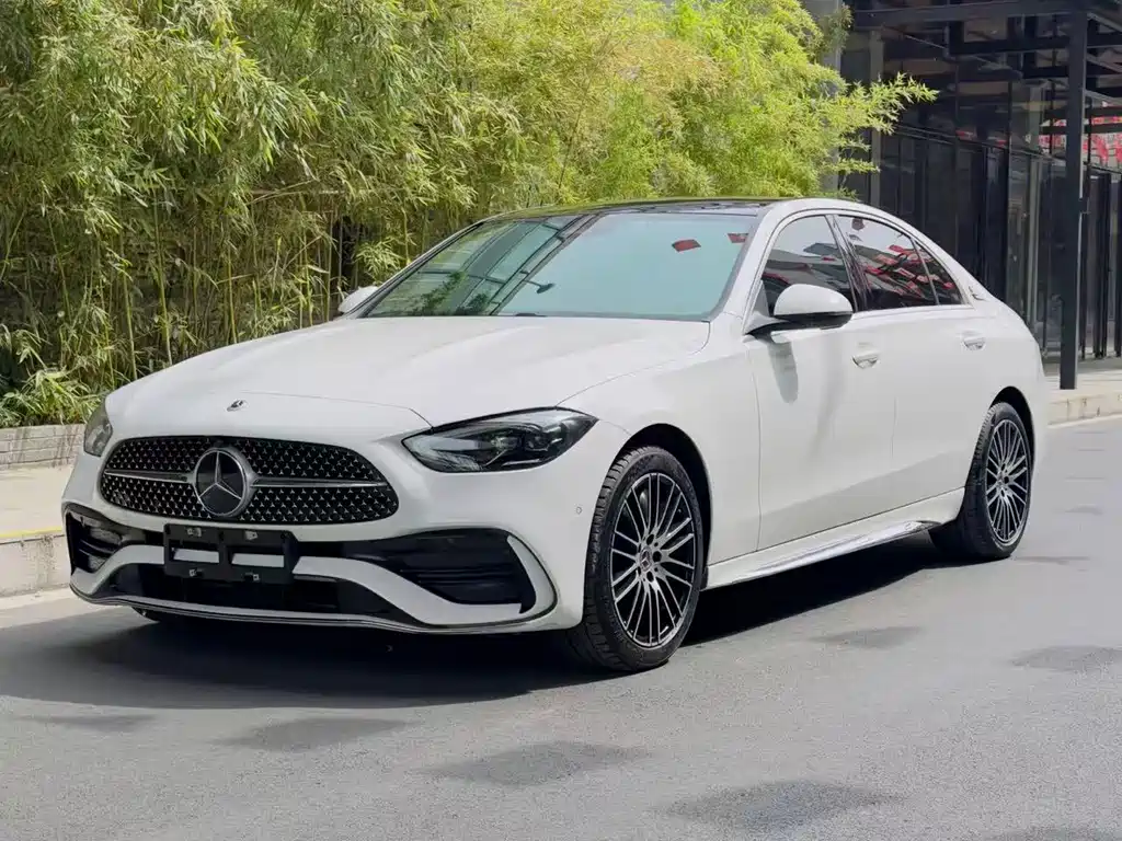Mercedes-Benz C-Class 2024