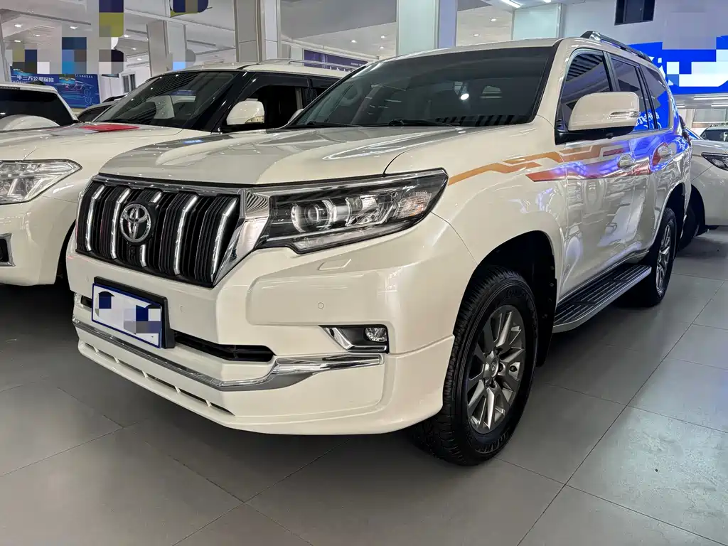 TOYOTA PRADO