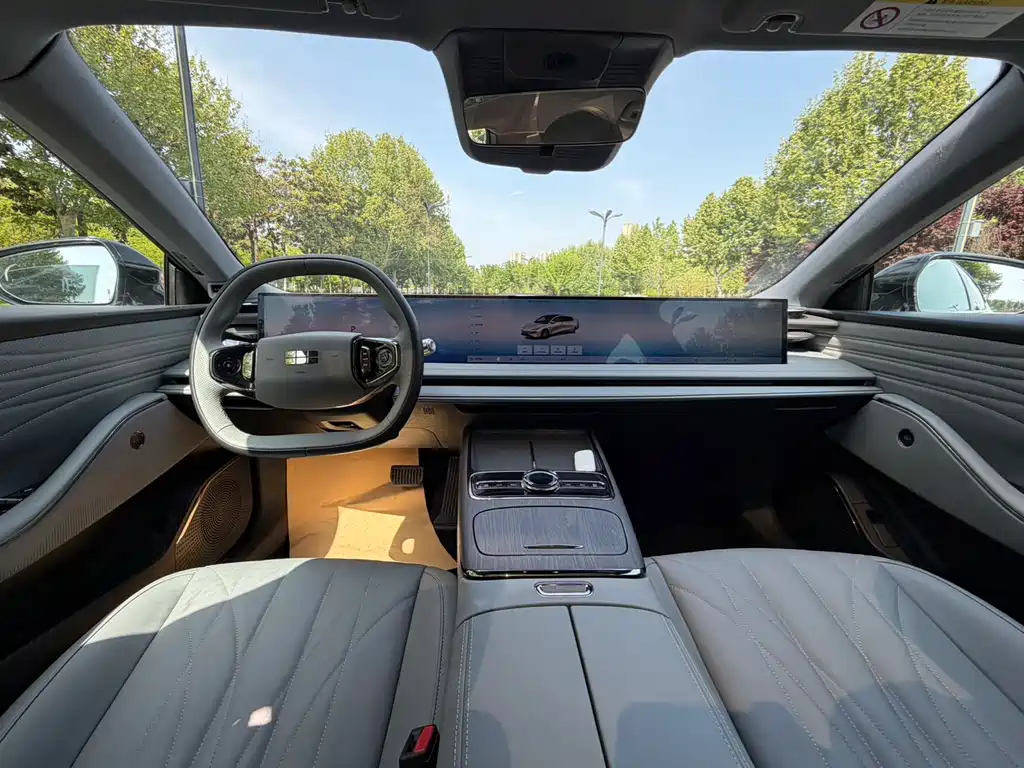 Geely Galaxy Galaxy E8 E8 2025 575km Smart Drive