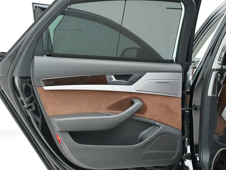 Audi A8 — миниатюра 24