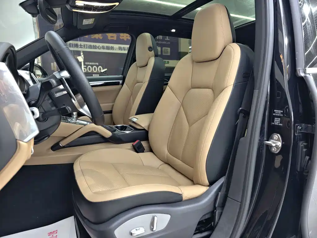Porsche Cayenne — миниатюра 18