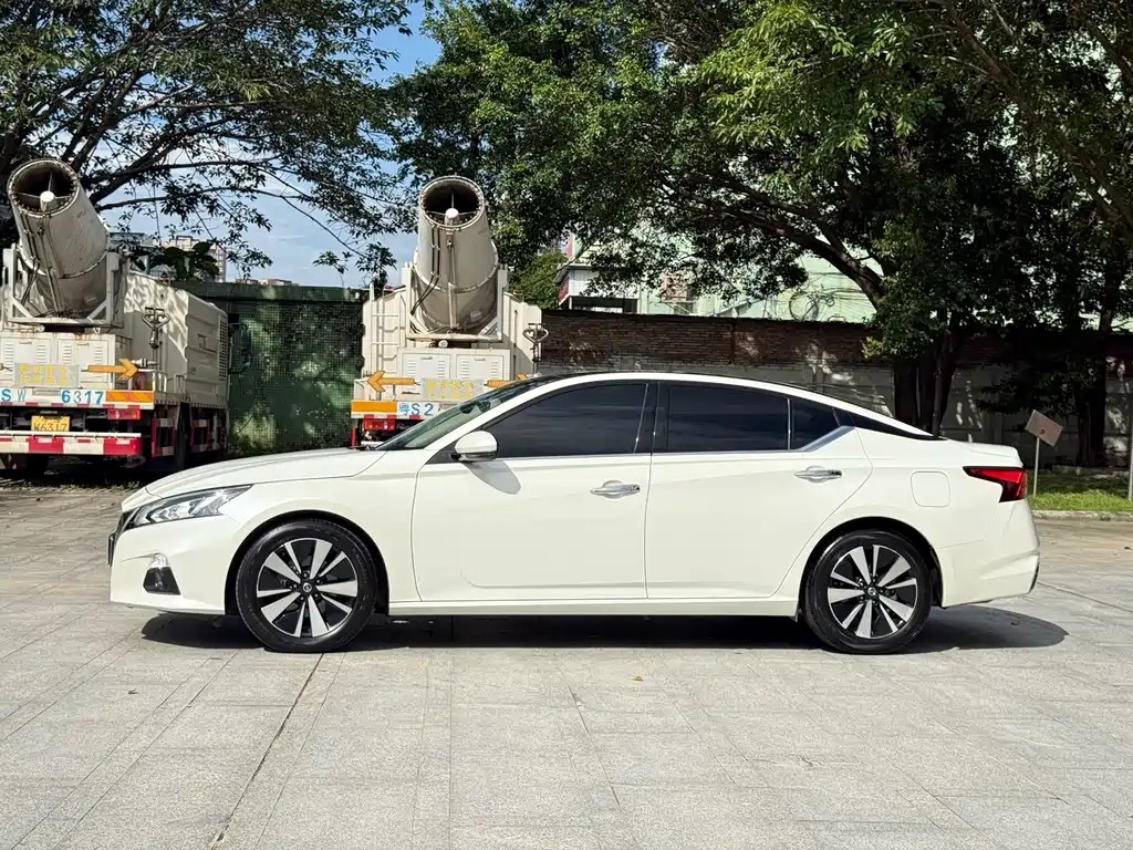 Nissan Teana — миниатюра 7
