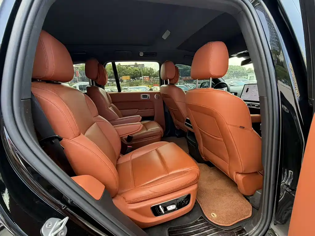 Li Auto Li L8 — миниатюра 8