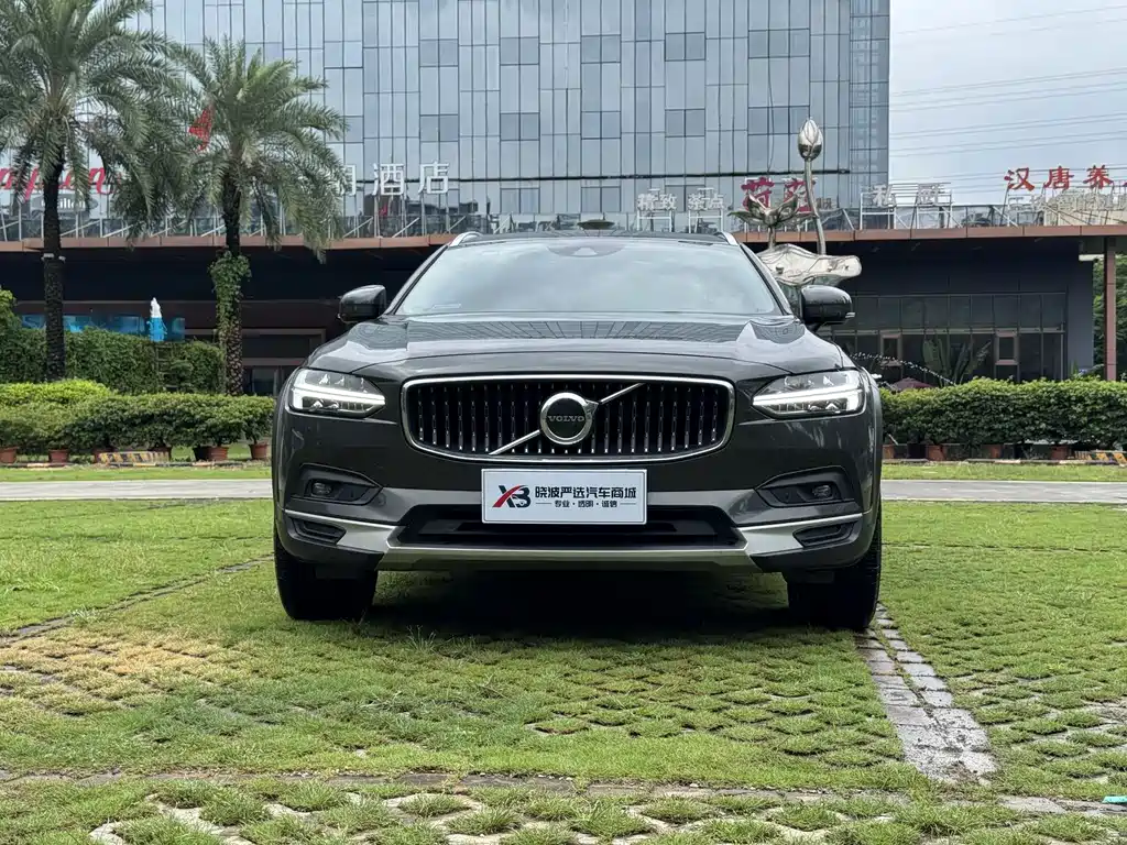 Volvo V90 — миниатюра 2