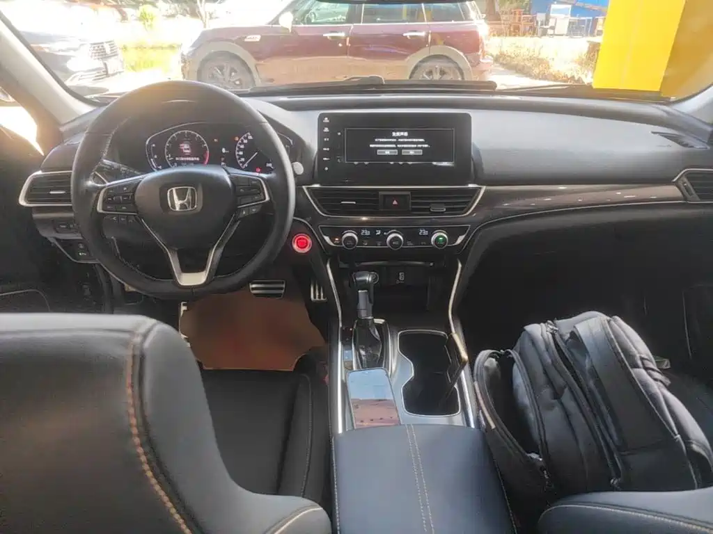 Honda Accord — миниатюра 10