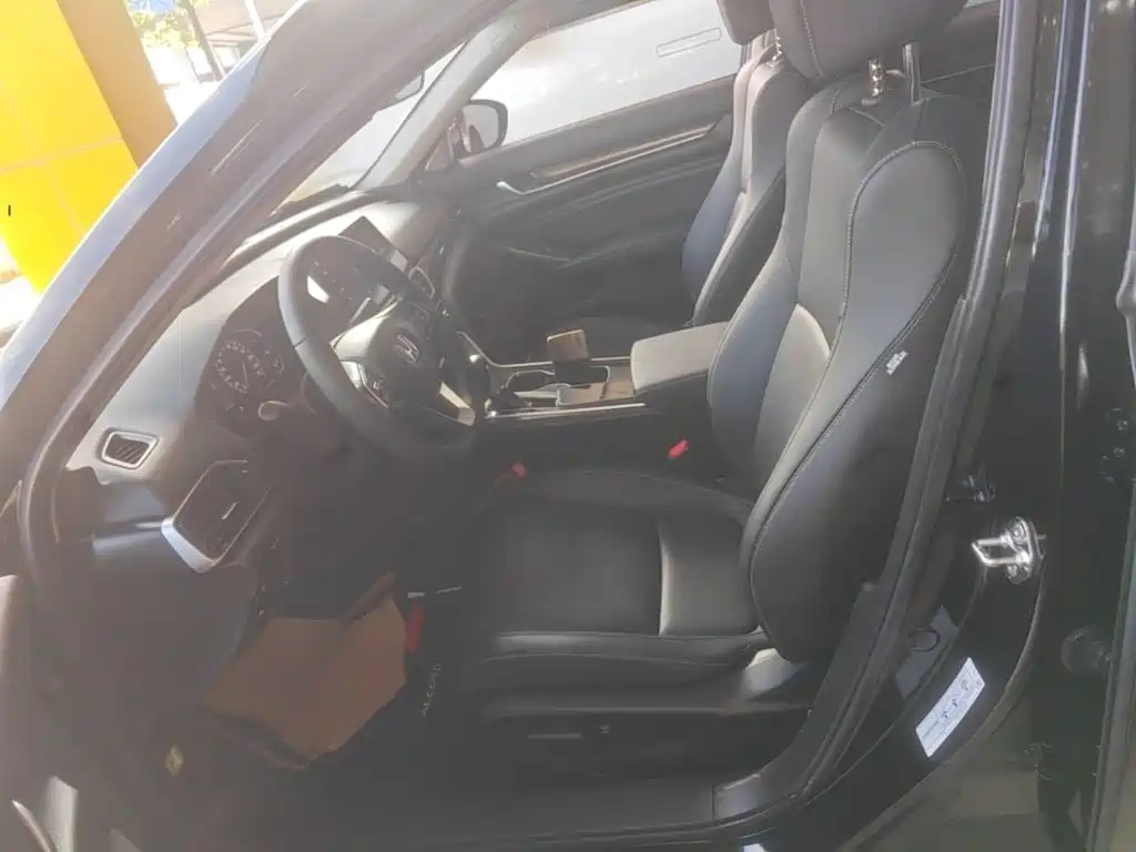 Honda Accord — миниатюра 15