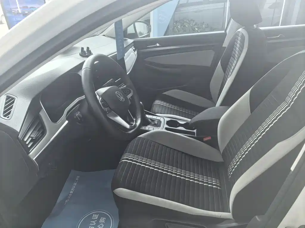 Volkswagen Bora — миниатюра 5