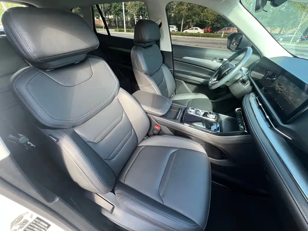 Ford Equator Sport — миниатюра 13