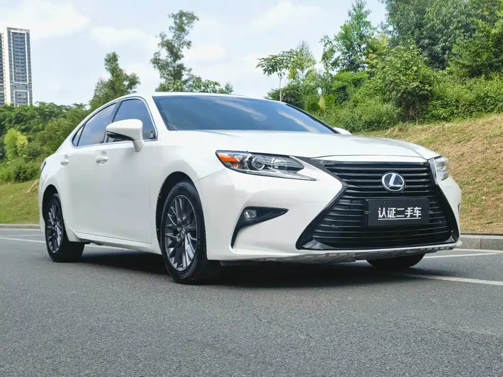 Lexus ES — миниатюра 3