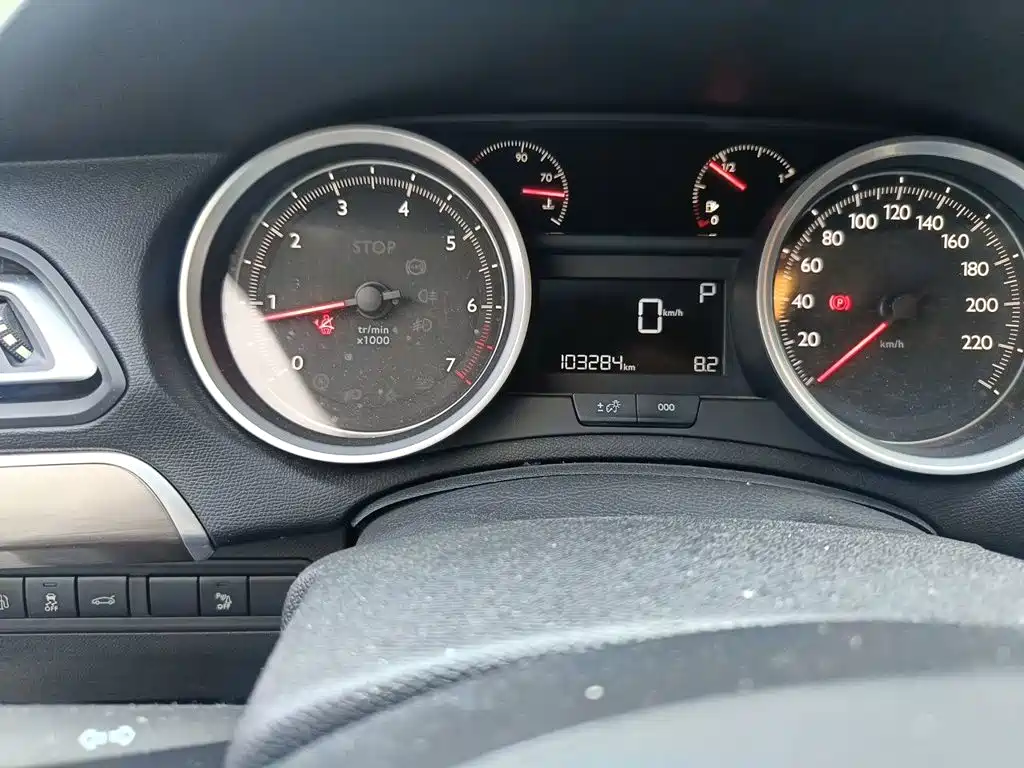 Peugeot 408 — миниатюра 8