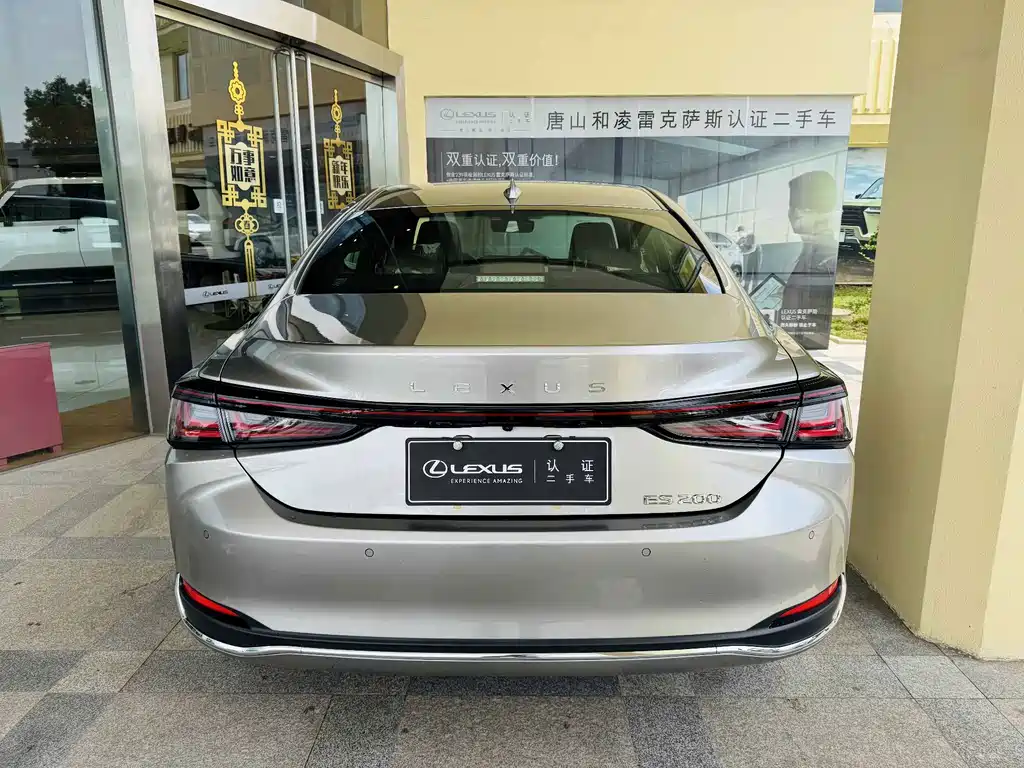 Lexus ES — миниатюра 2