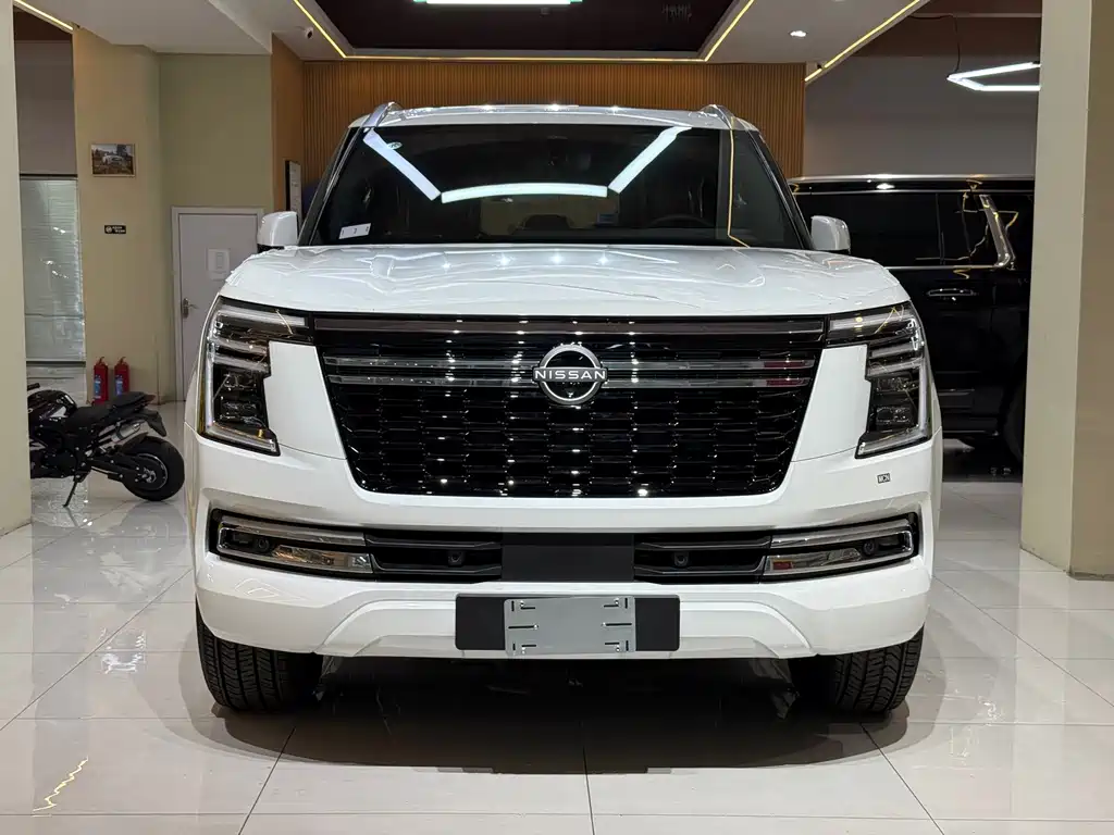 Nissan Patrol — миниатюра 2