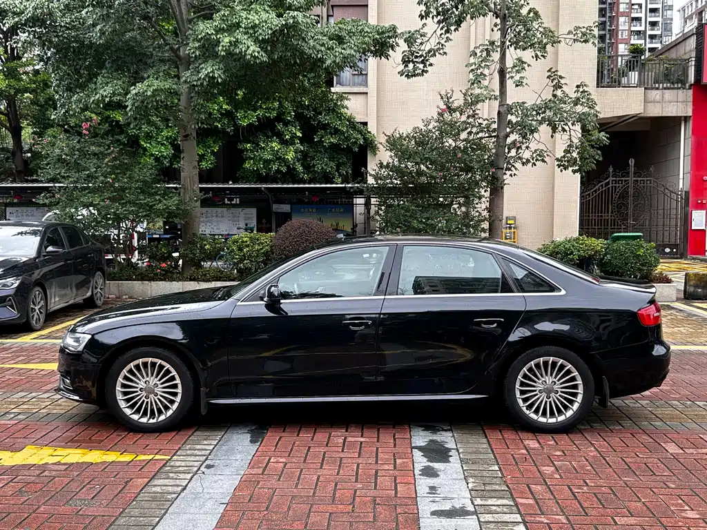 Audi A4L 2013 35 TFSI AT