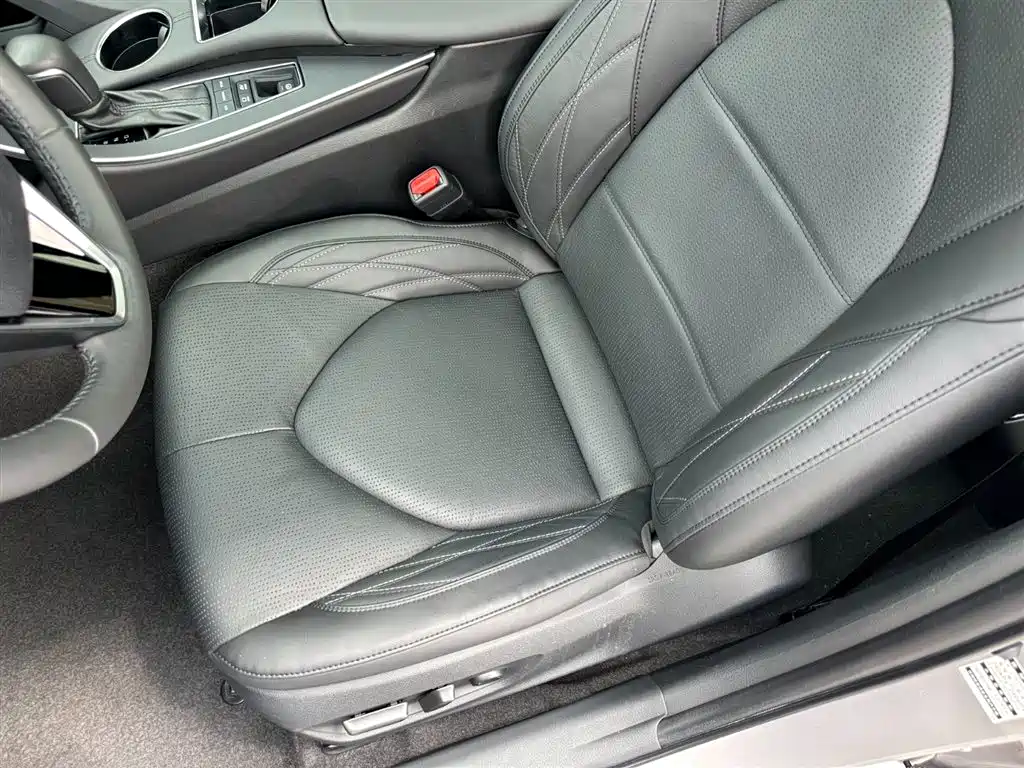 Toyota Avalon 2019 2.5L XLE Luxury VI