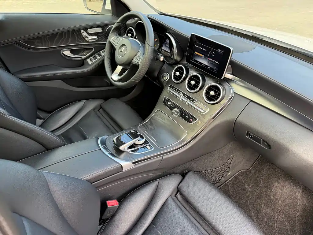 Mercedes-Benz C-Class — миниатюра 21
