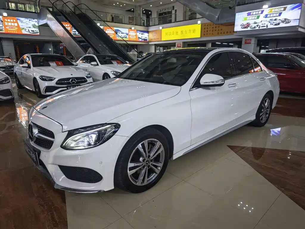 Mercedes-Benz C-Class — миниатюра 2