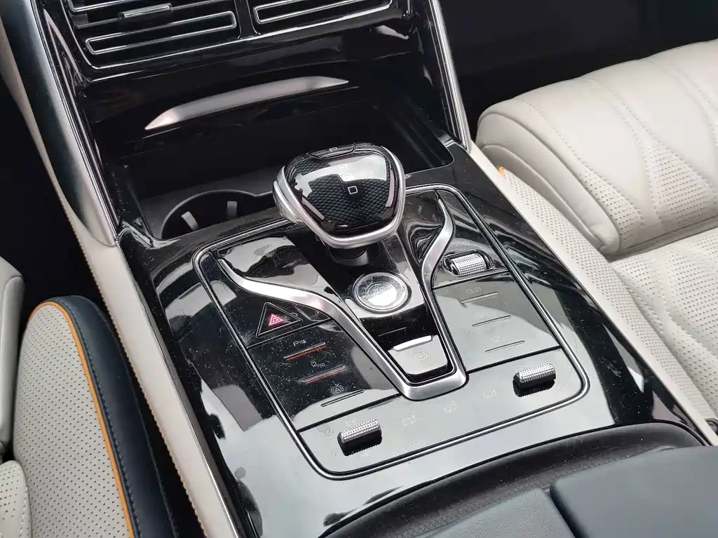 BYD Tang New Energy — миниатюра 14