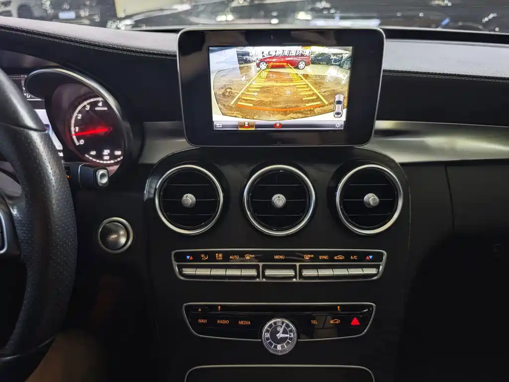 Mercedes-Benz C-Class — миниатюра 15