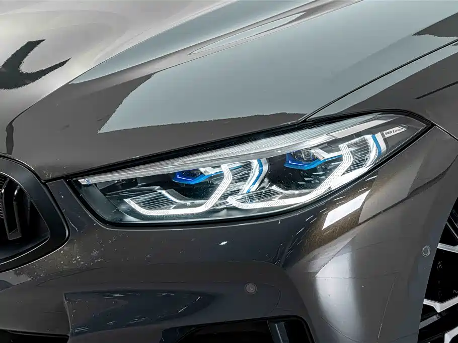 BMW 8 Series — миниатюра 4