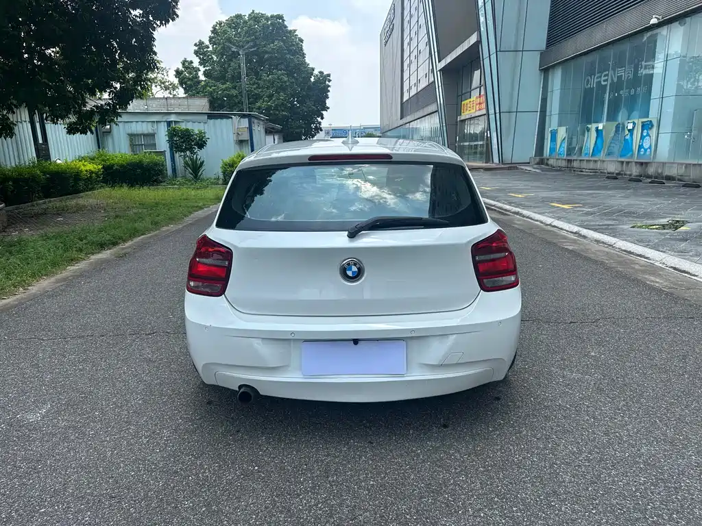 BMW 1 Series (Import) — миниатюра 13
