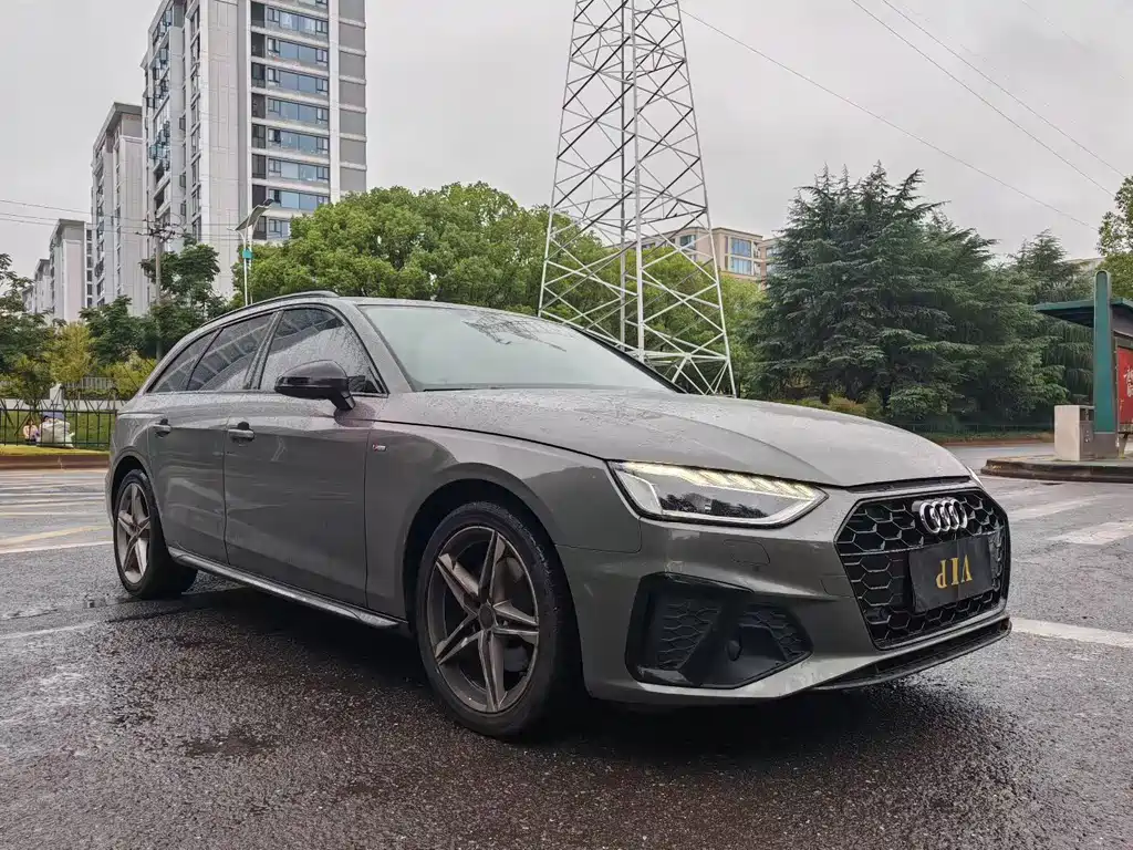 Audi A4 (Import)