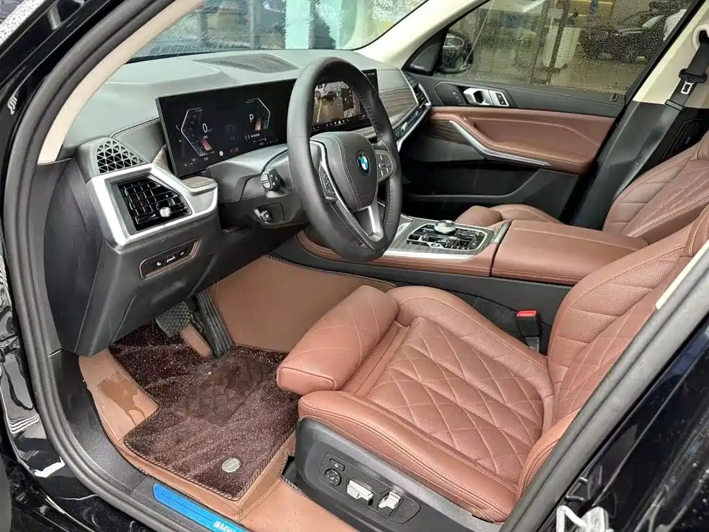 BMW X7 — миниатюра 8