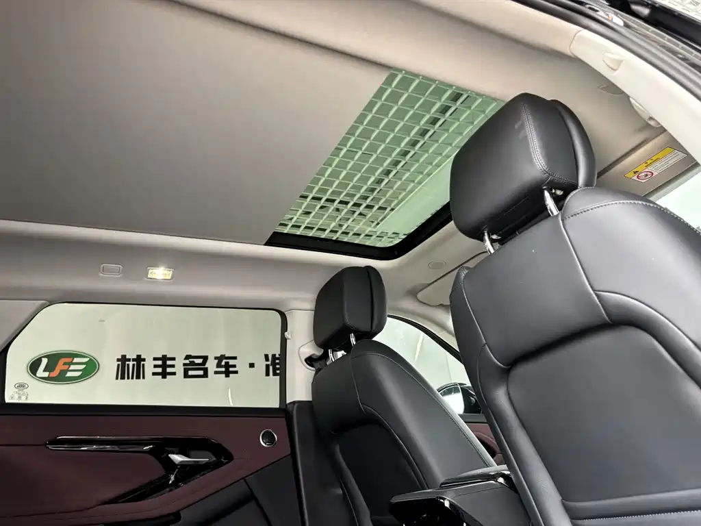 Land Rover Evoque — миниатюра 30