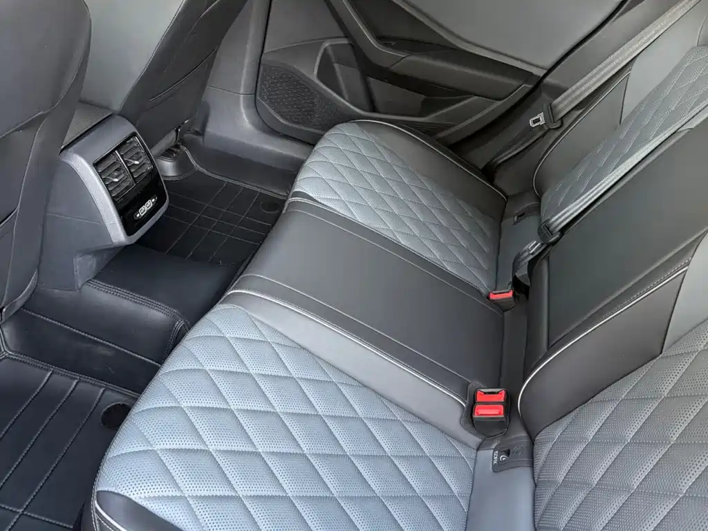 Volkswagen Sagitar — миниатюра 12
