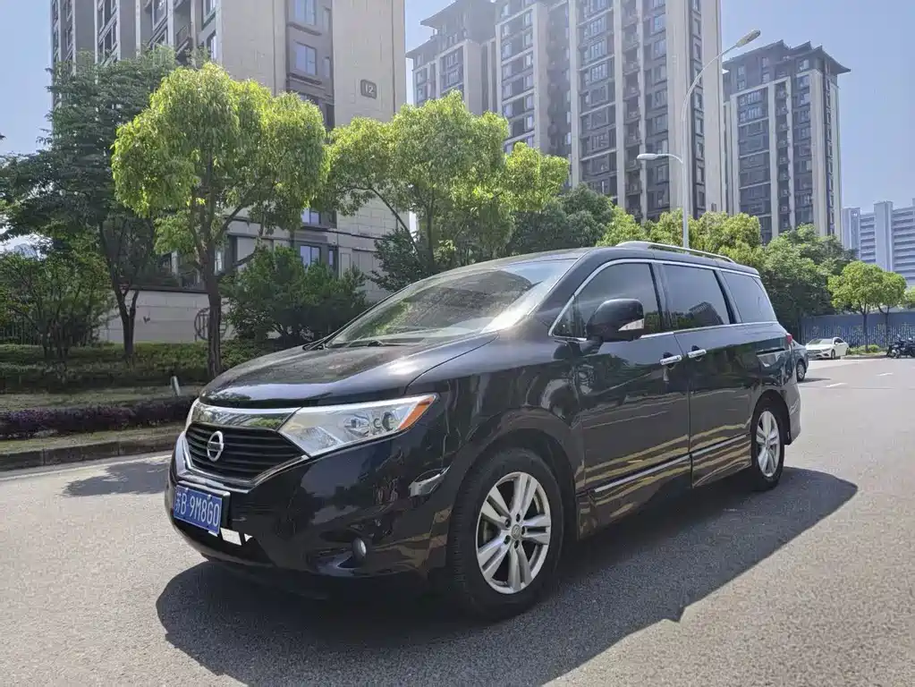 Nissan Quest 2015