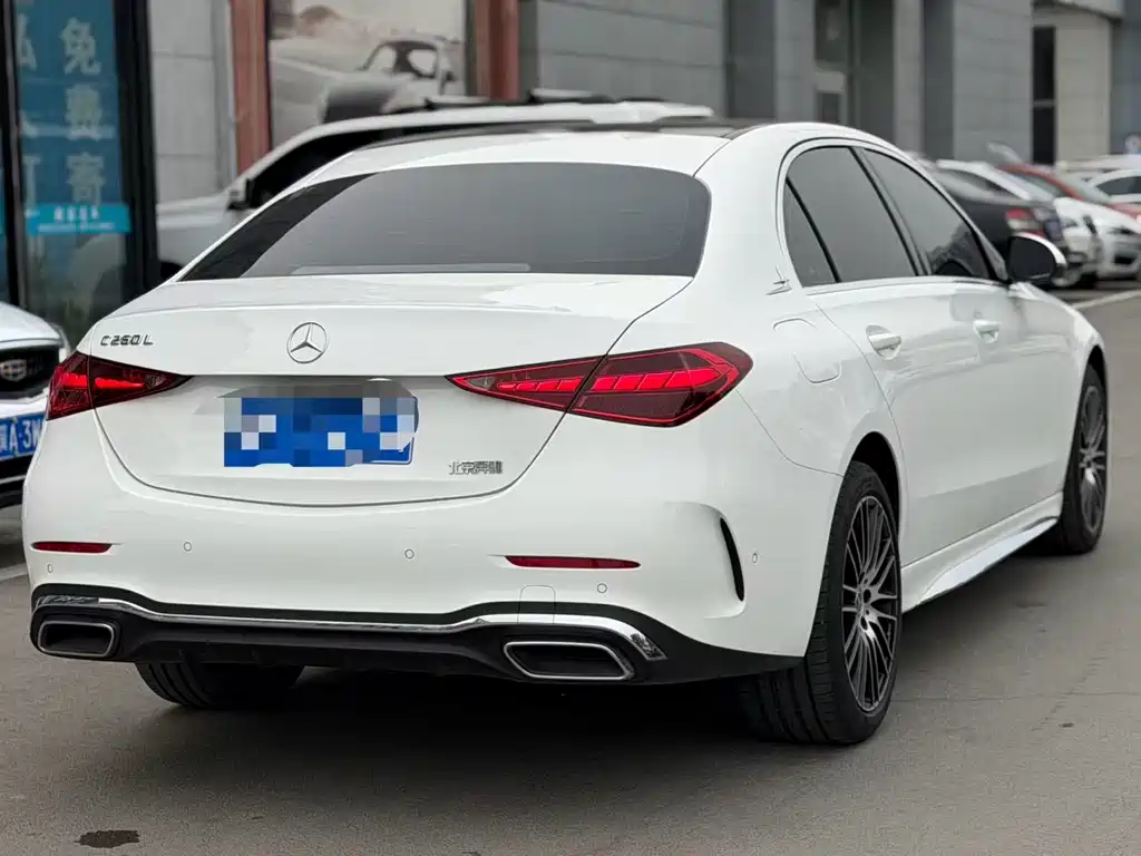 Mercedes-Benz C-Class — миниатюра 2