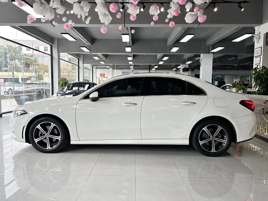 MERCEDES-BENZ A CLASS