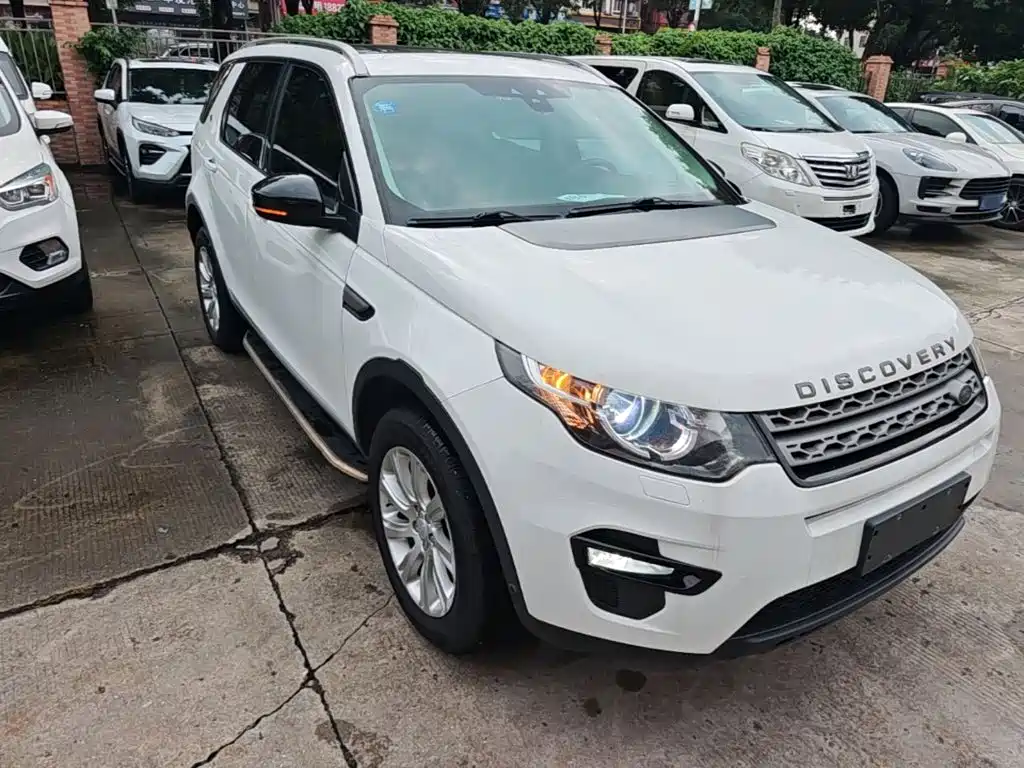 Land Rover Discovery Sport — миниатюра 4