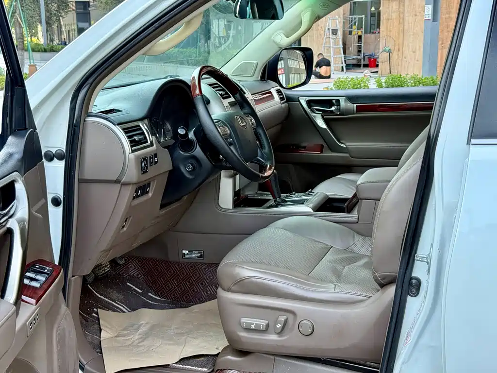 Lexus GX — миниатюра 4
