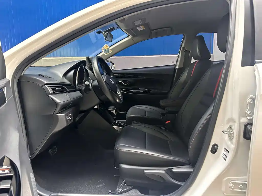 TOYOTA YARIS L ZHIXUAN