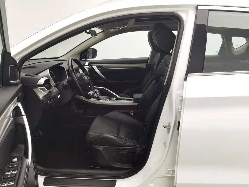 Geely Binyue — миниатюра 10