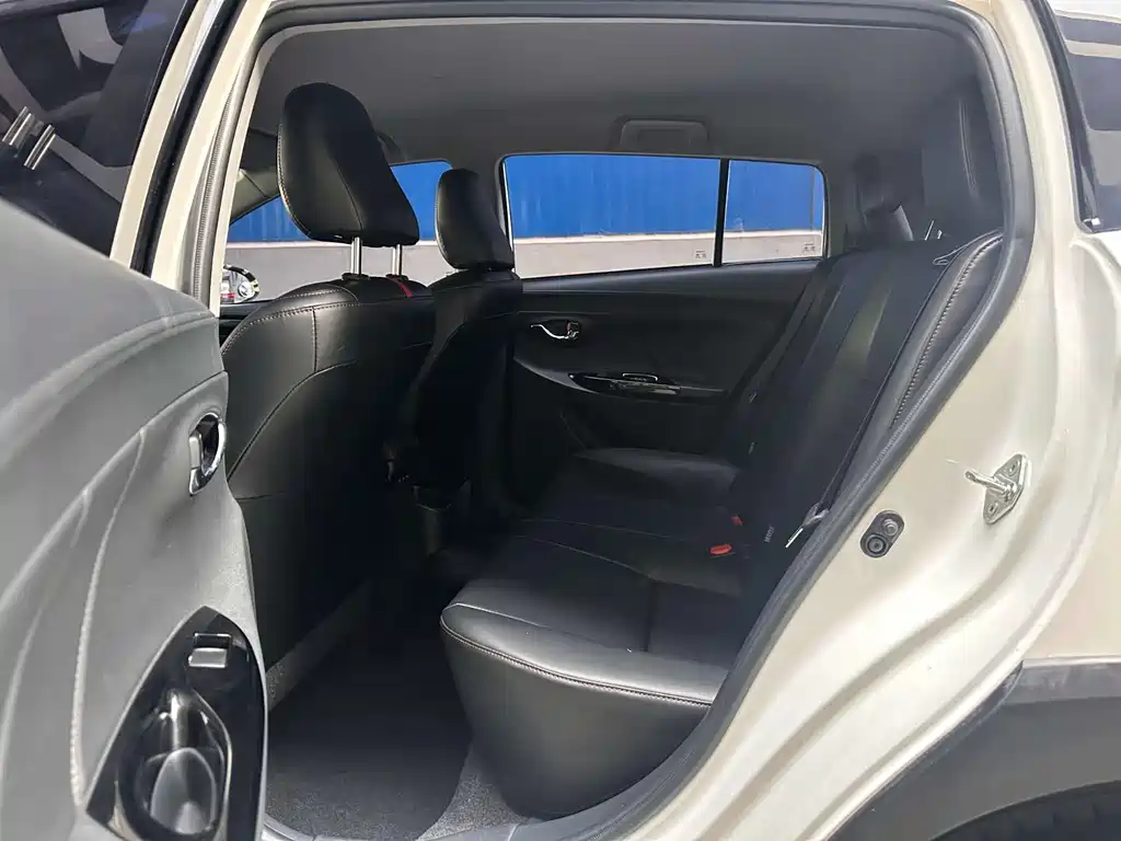 TOYOTA YARIS L ZHIXUAN