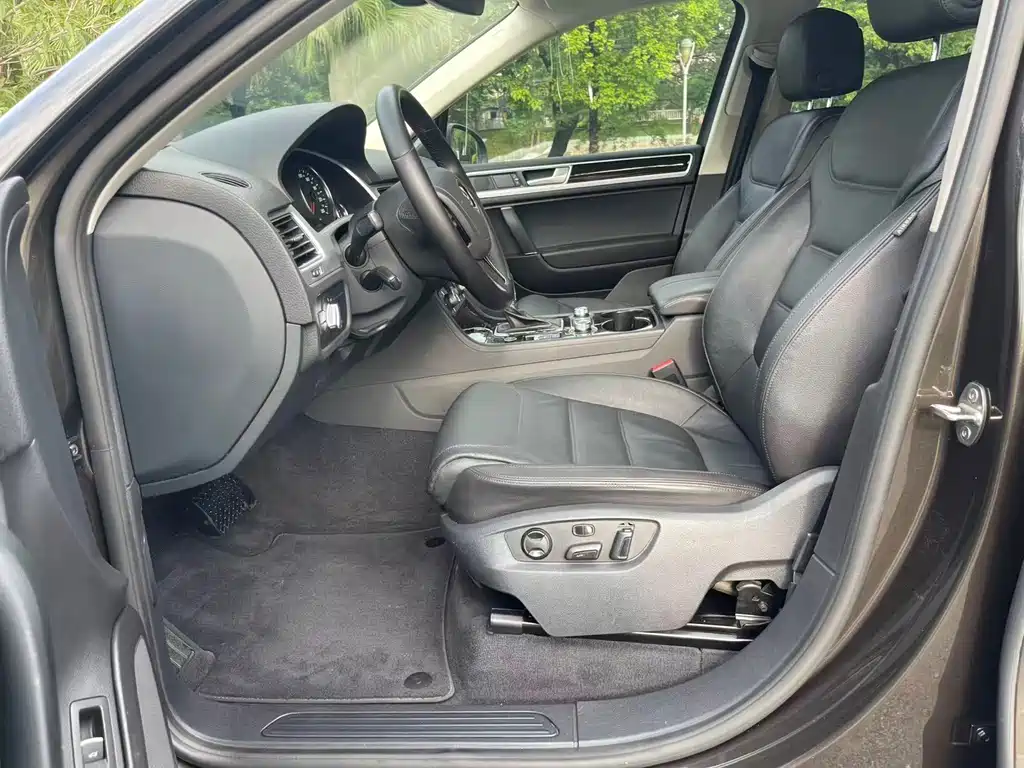 Volkswagen Touareg — миниатюра 4