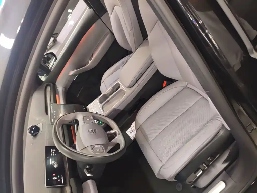 NIO EC6 — миниатюра 15