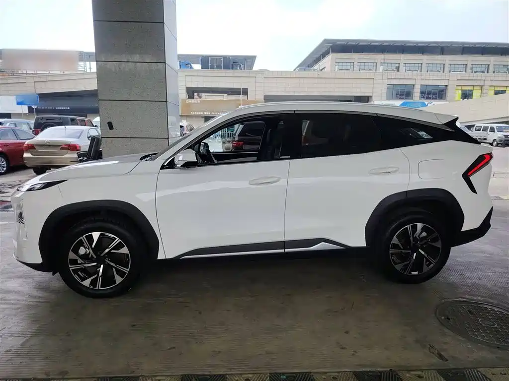 GEELY GALAXY GALAXY L7