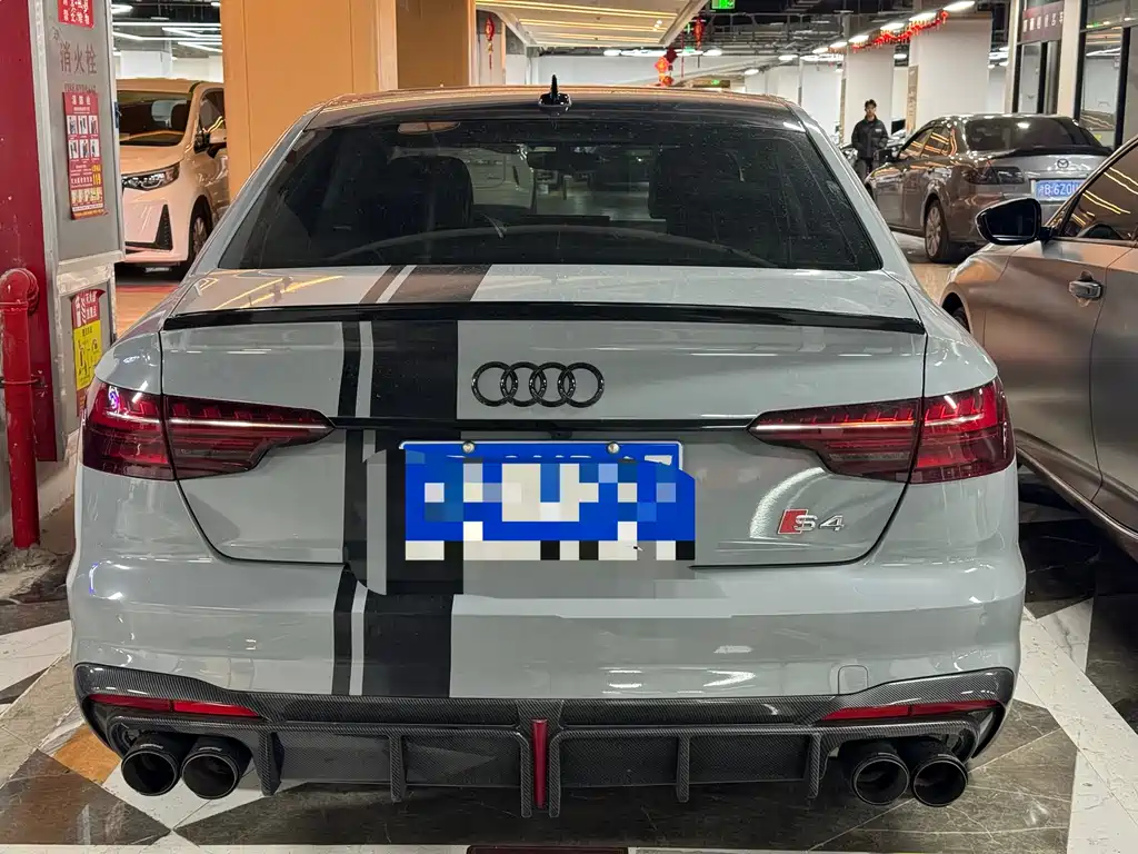 AUDI A4L
